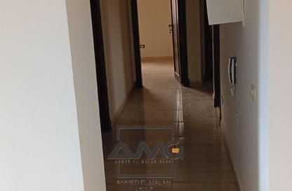 Apartment - 3 Bedrooms - 2 Bathrooms for rent in Doctor Yassin Abdel Ghaffar St. - Area C - Ganoob El Acadimia - New Cairo City - Cairo