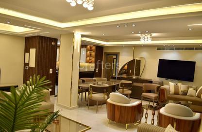 Apartment - 3 Bedrooms - 2 Bathrooms for sale in Nadi Al Zamalek St. - Mohandessin - Giza