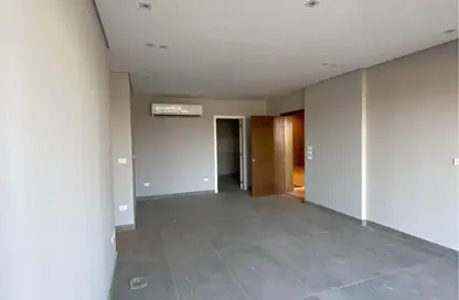 شقة - 3 غرف نوم - 3 حمامات للبيع في فيلدج ويست - كمبوندات الشيخ زايد - الشيخ زايد - الجيزة