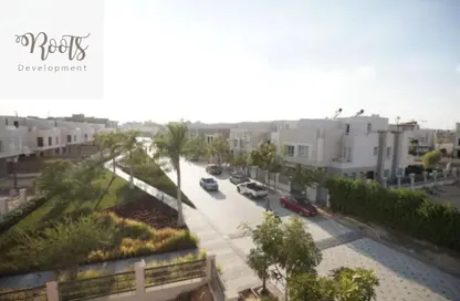 Twin House - 7 Bedrooms - 4 Bathrooms for sale in Zayed 2000 - 4th District - Sheikh Zayed City - Giza