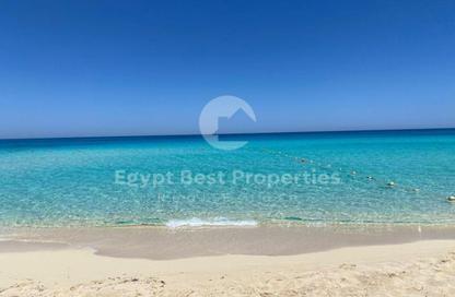 شاليه - 3 - 2 للبيع في كالي كوست - راس الحكمة - الساحل الشمالي
