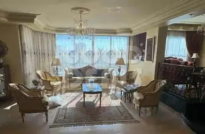 Apartment - 3 Bedrooms - 2 Bathrooms for sale in Al Gamil Fouad St. - 8th Zone - Nasr City - Cairo