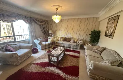 شقة - 2 غرف نوم - 1 حمام للبيع في شارع الجمهوريه - عابدين - القاهرة