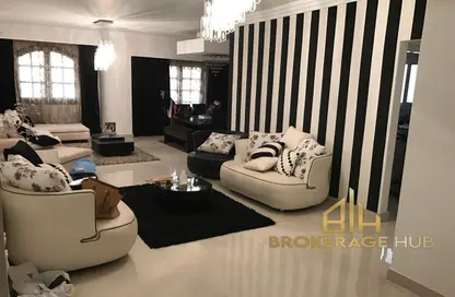 شقة - 3 غرف نوم - 2 حمامات للبيع في عمارات البنفسج - البنفسج - مدينة القاهرة الجديدة - القاهرة