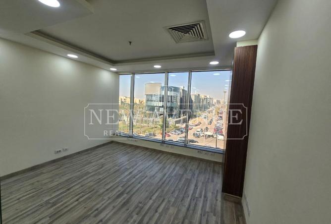 106018405 - Property Image 3