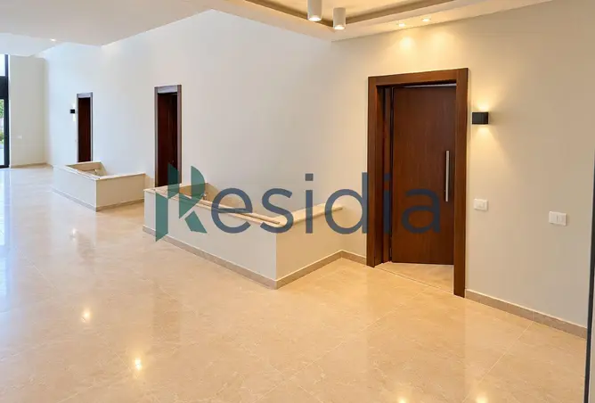 112973017 - Property Image 3