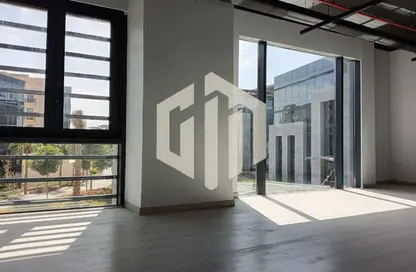 مساحات مكتبية - غرفة نوم - 1 حمام للايجار في ميفيدا - كمبوندات التجمع الخامس - التجمع الخامس - مدينة القاهرة الجديدة - القاهرة مساحات مكتبية - غرفة نوم - 1 حمام للايجار في ميفيدا - كمبوندات التجمع الخامس - التجمع الخامس - مدينة القاهرة الجديدة - القاهرة