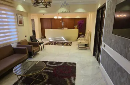 Apartment - 2 Bedrooms - 1 Bathroom for sale in El Khalifa El Maamoun St. - Roxy - Heliopolis - Masr El Gedida - Cairo