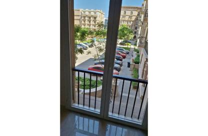 Apartment - 3 Bedrooms - 2 Bathrooms for sale in Hyde Park Central - The 6th Settlement - New Cairo City - Cairo