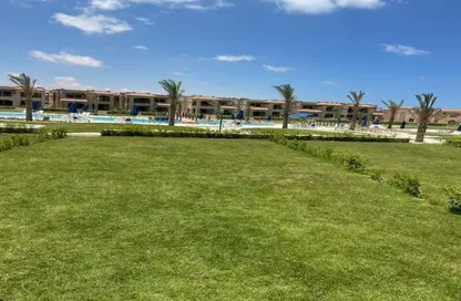 Chalet - 2 Bedrooms - 2 Bathrooms for sale in La Vista Bay - La Vista - Qesm Ad Dabaah - North Coast