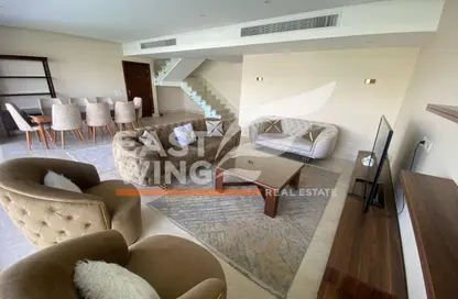 (بنتهاوس  (روف - 4 غرف نوم - 5 حمامات للبيع في لايك فيو ريزيدنس - كمبوندات التجمع الخامس - التجمع الخامس - مدينة القاهرة الجديدة - القاهرة