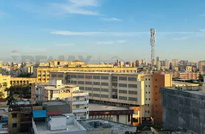 شقة - 3 غرف نوم - 1 حمام للبيع في كامب شيزار - حي وسط - الاسكندرية