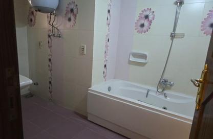 Apartment - 3 Bedrooms - 3 Bathrooms for sale in Gameat Al Dewal Al Arabeya St. - Mohandessin - Giza