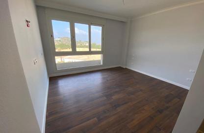 Apartment - 3 Bedrooms - 3 Bathrooms for sale in Pyramids Hills - Cairo Alexandria Desert Road - 6 October City - Giza