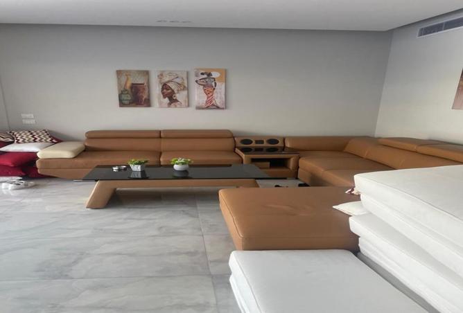 8477322 - Property Image 2