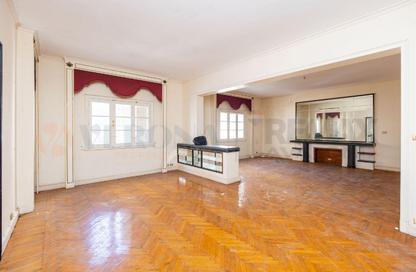 Apartment - 4 Bedrooms - 4 Bathrooms for sale in Mostafa Abou Heif St. - Saba Basha - Hay Sharq - Alexandria