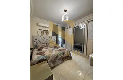 شقة - 2 غرف نوم - 1 حمام للايجار في شارع 16 - الحي الحادي عشر - الشيخ زايد - الجيزة