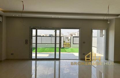 Townhouse - 3 Bedrooms - 4 Bathrooms for rent in Garden Residence - Hyde Park - New Cairo City - Cairo