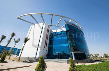 بناية كاملة - استوديو - 8 حمامات للبيع في القرية الذكية - طريق مصر اسكندرية الصحراوي - مدينة 6 أكتوبر - الجيزة