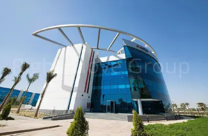 بناية كاملة - استوديو - 8 حمامات للبيع في القرية الذكية - طريق مصر اسكندرية الصحراوي - مدينة 6 أكتوبر - الجيزة