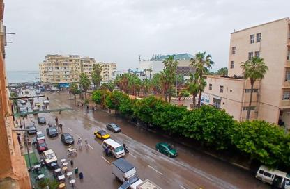 Apartment - 5 Bedrooms - 2 Bathrooms for sale in Al Geish Road - Azarita - Hay Wasat - Alexandria