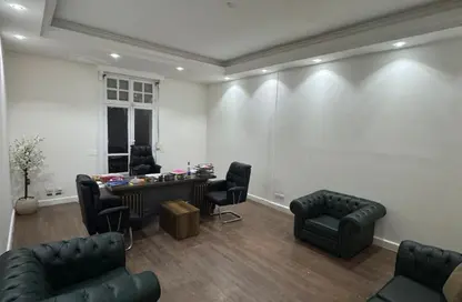 مساحات مكتبية - 4 غرف نوم - 2 حمامات للايجار في شارع نزيه خليفه - الكوربة - مصر الجديدة - القاهرة مساحات مكتبية - 4 غرف نوم - 2 حمامات للايجار في شارع نزيه خليفه - الكوربة - مصر الجديدة - القاهرة