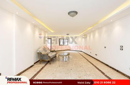 Apartment - 3 Bedrooms - 3 Bathrooms for sale in Mostafa Abou Heif St. - Saba Basha - Hay Sharq - Alexandria