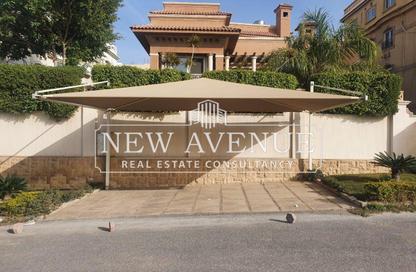 Villa - 5 Bedrooms - 7+ Bathrooms for sale in Area B - Ganoob El Acadimia - New Cairo City - Cairo