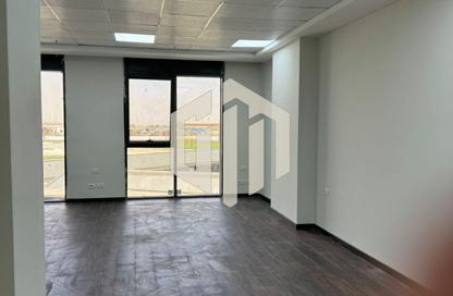 Office Space - Studio - 1 Bathroom for rent in Hyde Park Business District Mall - South Teseen St. - The 5th Settlement - New Cairo City - Cairo