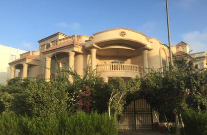 Villa - 7 Bedrooms - 5 Bathrooms for sale in Al Narges 3 - Al Narges - New Cairo City - Cairo