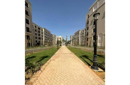 Apartment - 2 Bedrooms - 2 Bathrooms for sale in Village West - Sheikh Zayed Compounds - Sheikh Zayed City - Giza
