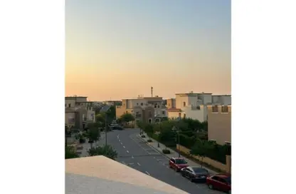 منزل مزدوج - 5 غرف نوم - 3 حمامات للبيع في ميفيدا - كمبوندات التجمع الخامس - التجمع الخامس - مدينة القاهرة الجديدة - القاهرة