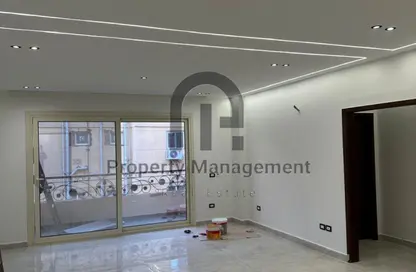 Apartment - 3 Bedrooms - 2 Bathrooms for rent in South Lotus - El Lotus - New Cairo City - Cairo