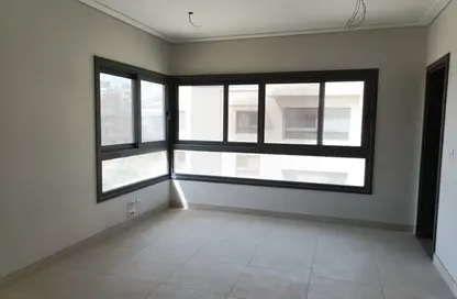 عيادة - 2 غرف نوم - 2 حمامات للبيع في نيو جيزة - طريق مصر اسكندرية الصحراوي - مدينة 6 أكتوبر - الجيزة