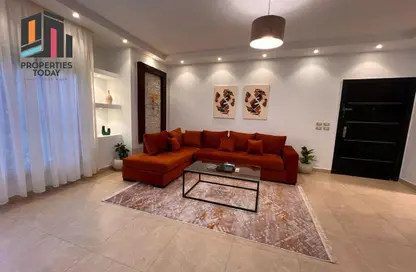 شقة - 2 غرف نوم - 2 حمامات للايجار في ذا فيلدج - المستثمرين الجنوبية - مدينة القاهرة الجديدة - القاهرة