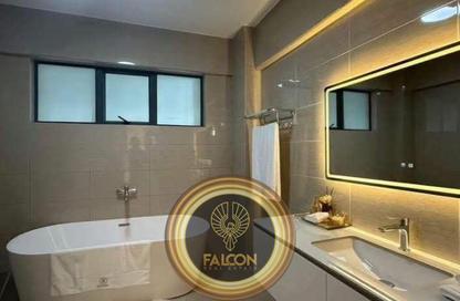 Apartment - 2 Bedrooms - 2 Bathrooms for sale in Mountain View iCity - 5th Settlement Compounds - The 5th Settlement - New Cairo City - Cairo