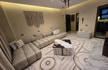 Apartment - 2 Bedrooms - 1 Bathroom for rent in El Rehab Extension - Al Rehab - New Cairo City - Cairo