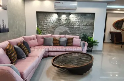 Apartment - 3 Bedrooms - 3 Bathrooms for sale in Hyde Park - New Cairo City - Cairo