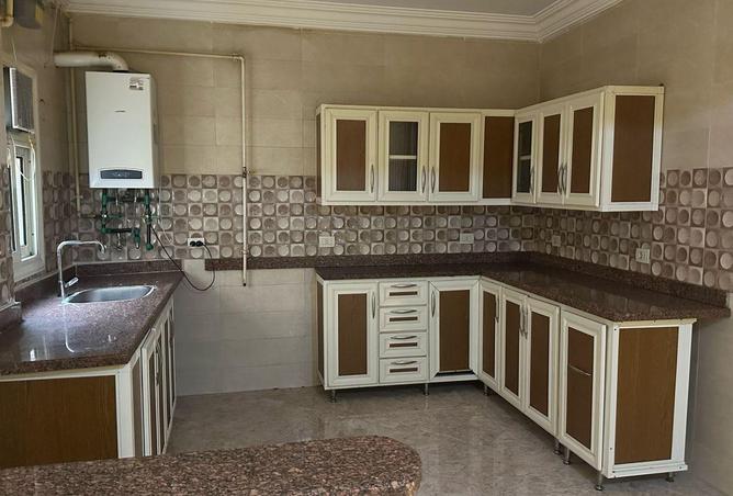 8618835 - Property Image 3