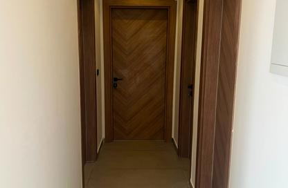 Apartment - 3 - 2 for sale in Eastown - 5th Settlement Compounds - The 5th Settlement - New Cairo City - Cairo