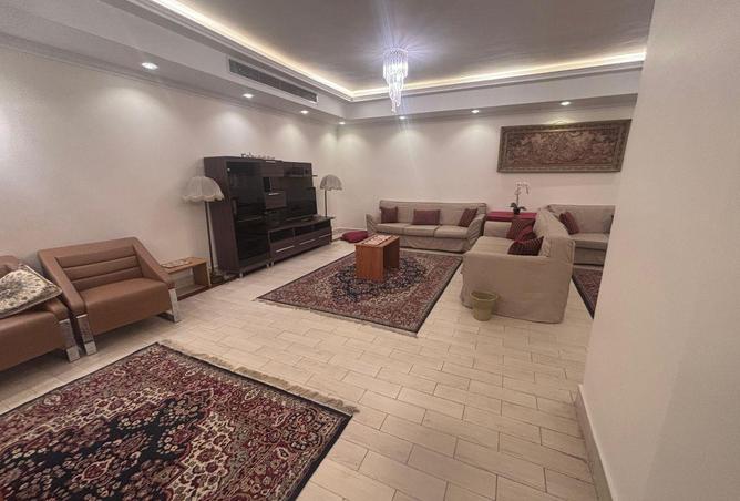 8582812 - Property Image 2