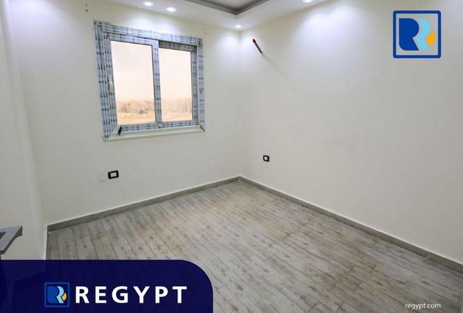 2OcF8Zn6Plw - Property Image 3