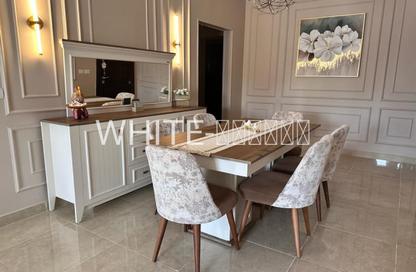 Apartment - 3 Bedrooms - 2 Bathrooms for sale in Fifth Square - The 5th Settlement - New Cairo City - Cairo Apartment - 3 Bedrooms - 2 Bathrooms for sale in Fifth Square - The 5th Settlement - New Cairo City - Cairo