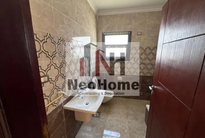 98010076 - Property Image 3