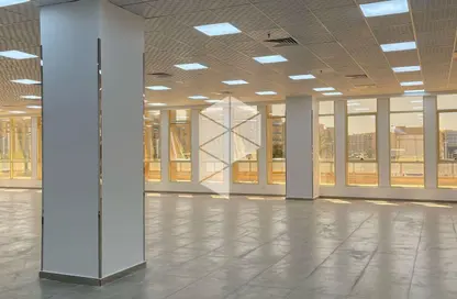 مساحات مكتبية - 6 غرف نوم - 2 حمامات للايجار في مول ساوث جيت - شارع التسعين الجنوبي - التجمع الخامس - مدينة القاهرة الجديدة - القاهرة