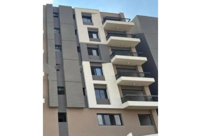 98008052 - Property Image 2