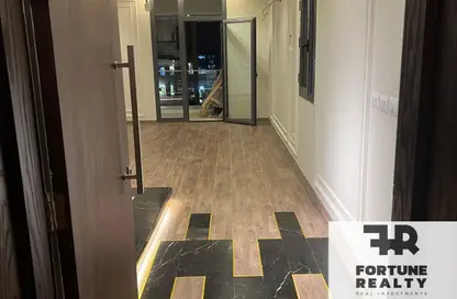 Apartment - 3 Bedrooms - 3 Bathrooms for sale in Eastown - 5th Settlement Compounds - The 5th Settlement - New Cairo City - Cairo