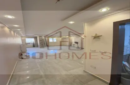 Apartment - 2 Bedrooms - 1 Bathroom for sale in Hay El Maadi - Cairo