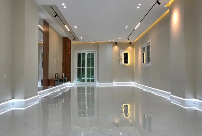 100918345 - Property Image 2