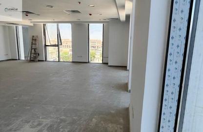 Office Space - Studio - 2 Bathrooms for rent in Hyde Park Business District Mall - South Teseen St. - The 5th Settlement - New Cairo City - Cairo